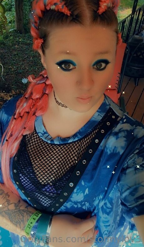 stormylov3 top model picture