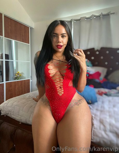karenvip naked model image