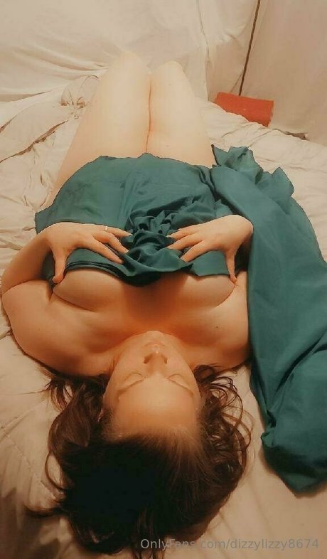 dizzylizzy8674 high quality pornstar img