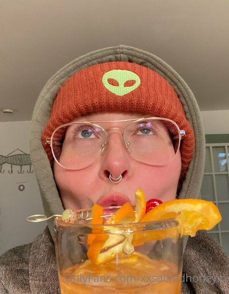 xxsacredhoneyxx pornstar art img