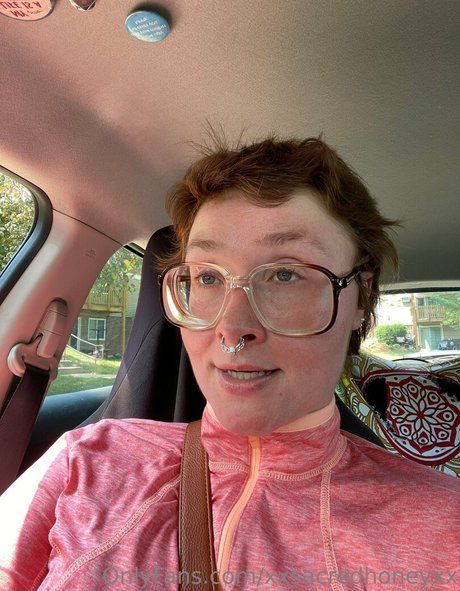 xxsacredhoneyxx pornstar free pictures