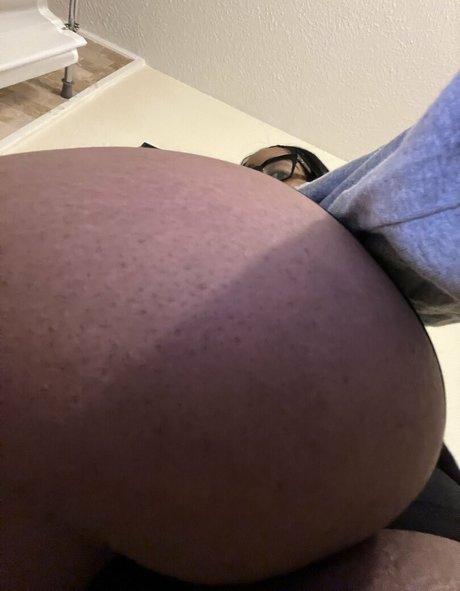 Iamdomtease model xxx gallery