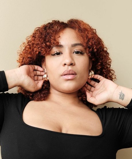 tattooed shemale onlyfans perfect gallery