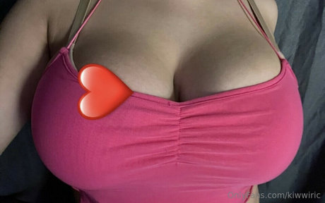 Kiwwimay erotic actress pictures