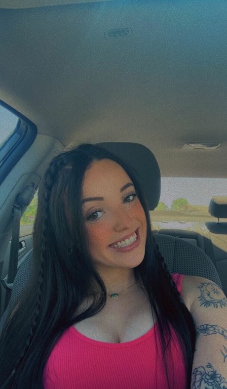 Chloe Grace erotic pornstar pics