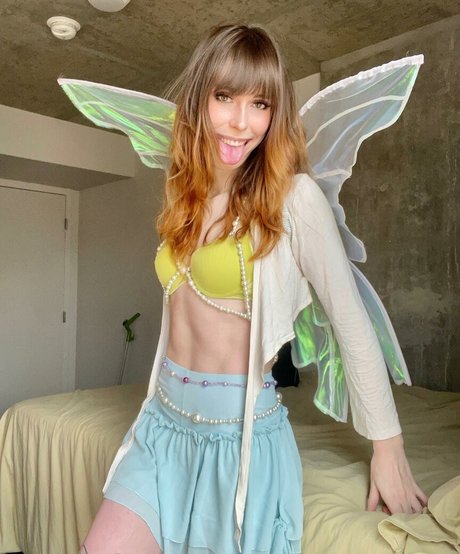 Aria Faye erotic model photos