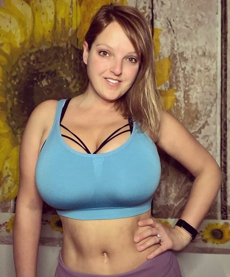 HealthyHappyFitandProud exclusive model photos