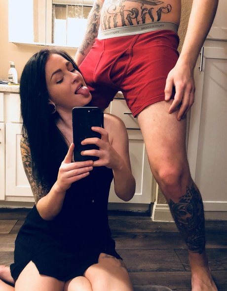 baeporeon nude pornstar picture