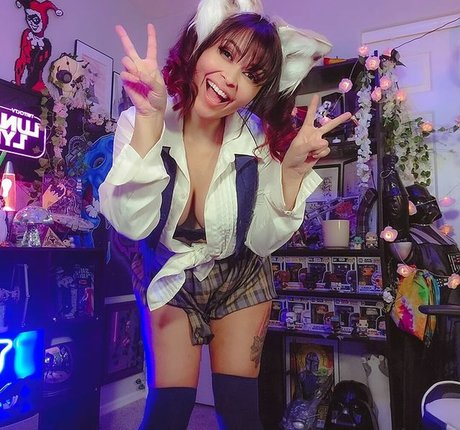 Pinksaltmoon free model archive