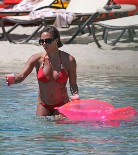 Sydney Leroux free actress img