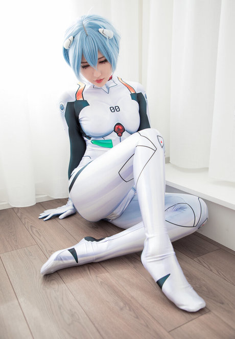 blonde small tits onlyfans nudes image