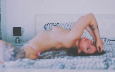 Inkedellen high quality pornstar img