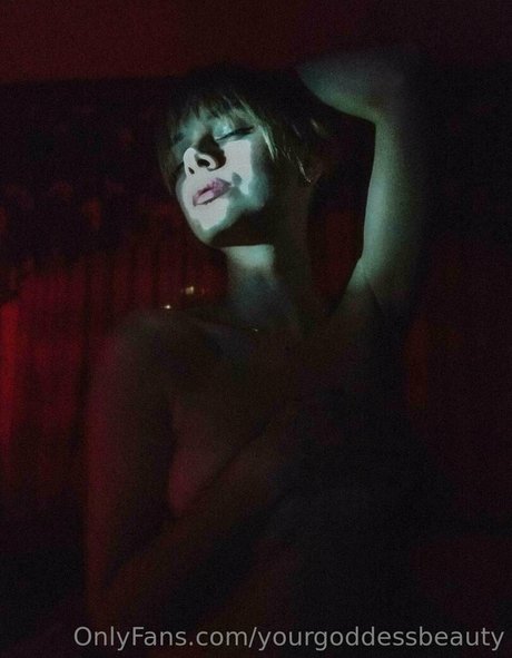 yourgoddessbeauty adult actress photo