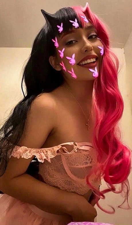 shemale handjob onlyfans art porn gallery