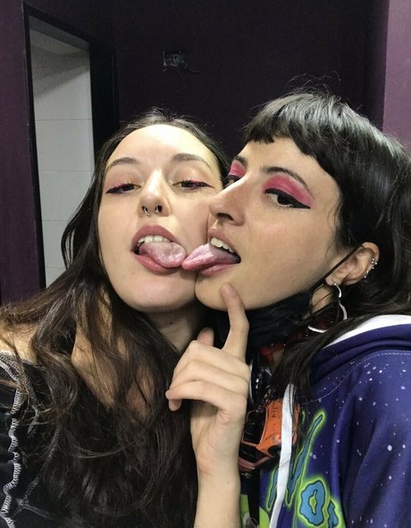 Danaelektra adult model pic