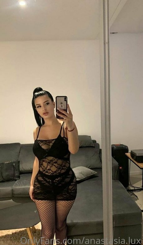 Anastasia lux naked pornstar photo