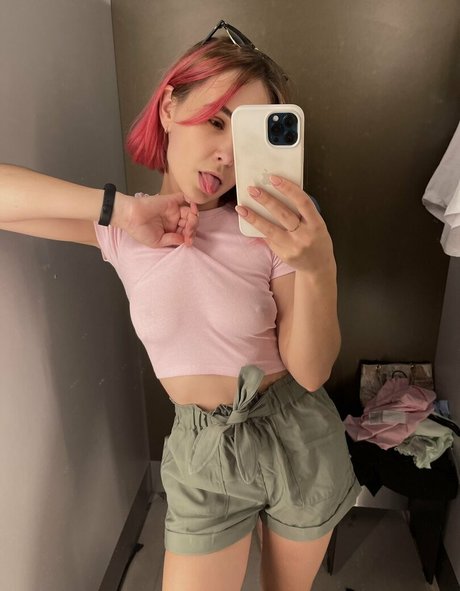 freerosti pornstar adult picture