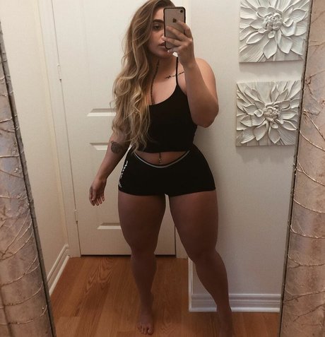 Brooklyn Nicolina hot pornstar photos