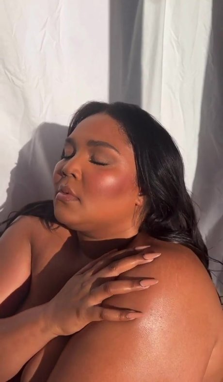 Lizzo pornstar erotic archive