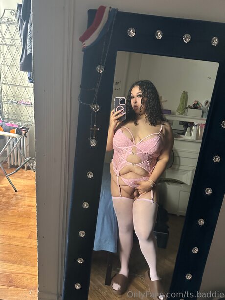 TS Baddie nude actress galleries