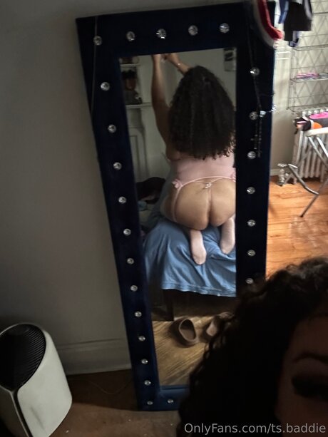 TS Baddie star sexy pics