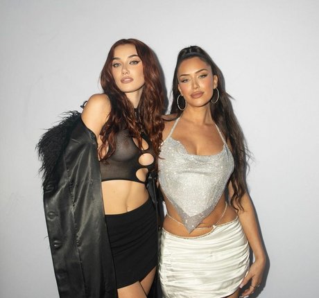 popular onlyfans beautiful pics