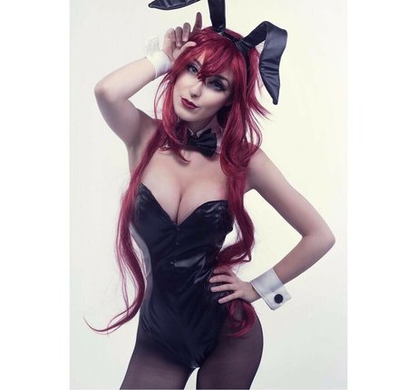 AnniTheDuck star beautiful pics