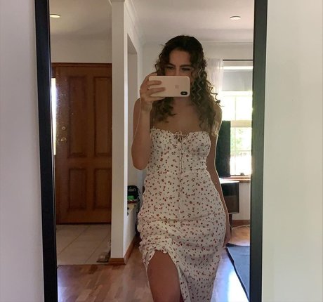 Paladinamber beautiful model images