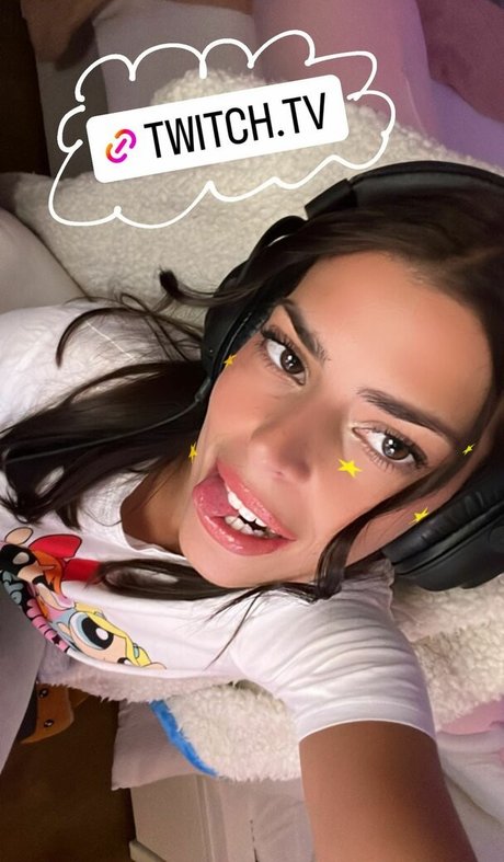 Develique pornstar free image