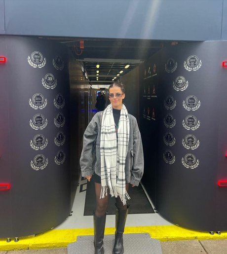 Develique pornstar hd galleries