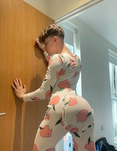 kiekie18x porn actress photo