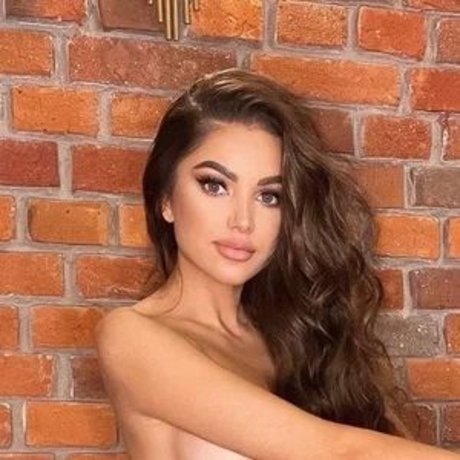 Aurolka Poland porn star images