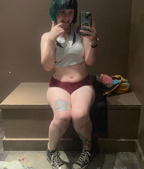 frazzledflower nice model photo