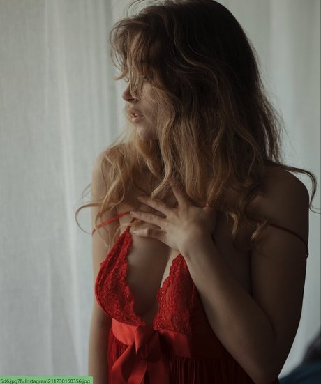 moms onlyfans beautiful naked pics