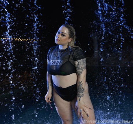 hailey rae20 hot pornstar image