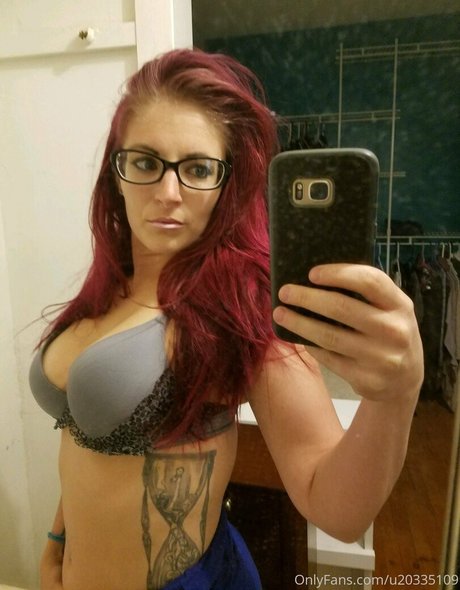 whit sin model exclusive pics