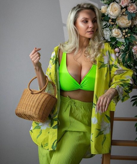 Lady Gorbunova hd model pic