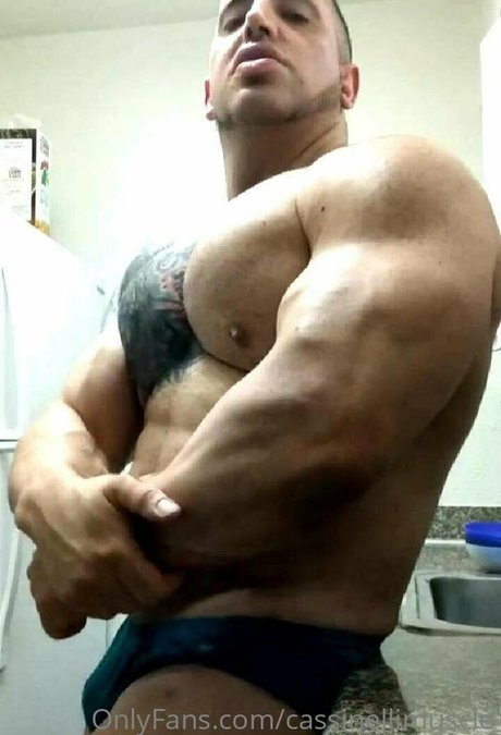 musclesexual model nudes archive