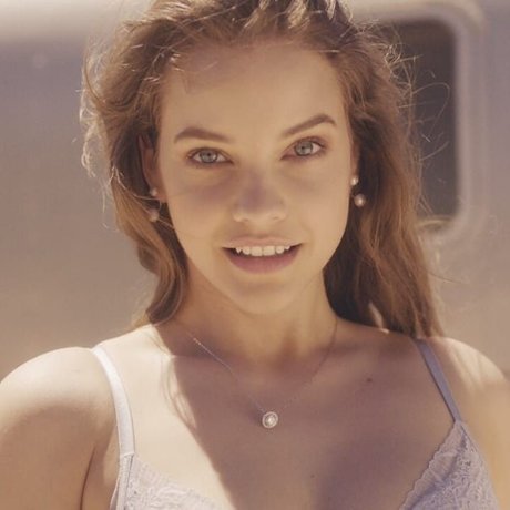 Barbara Palvin star adult img
