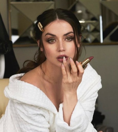 busty redhead teen onlyfans porn archive