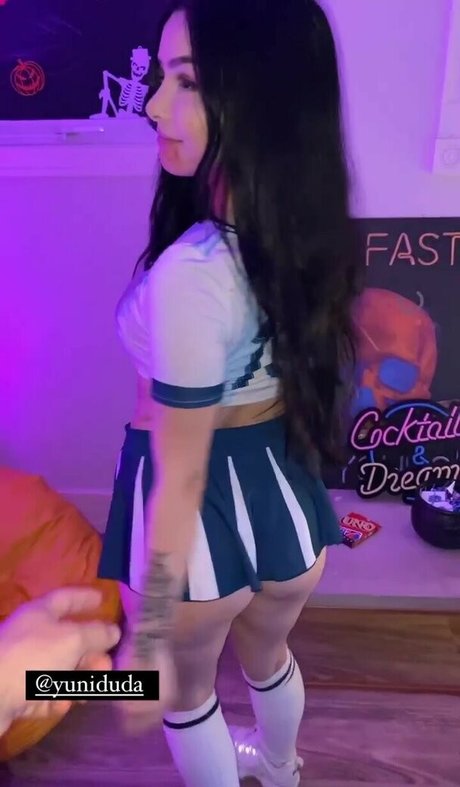 Eduarda Yuni xxx model pic