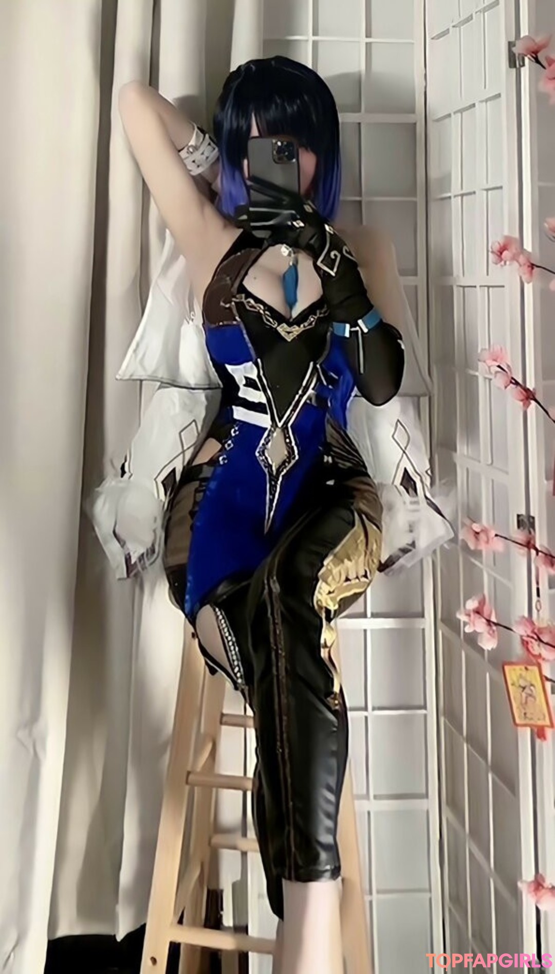 Lolaaasaur star pornographic pics