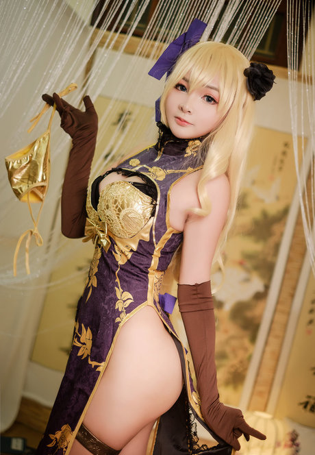 MiMi Chan model top pic