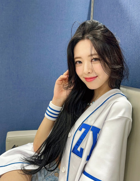 itzy all in us exclusive actress images