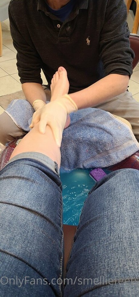 smelliefeetsweetie pornographic actress photo