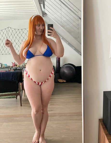 mom onlyfans beautiful image