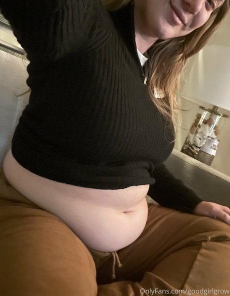 GoodGirlGrow art model pic