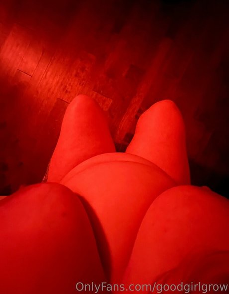 GoodGirlGrow star pornographic photos