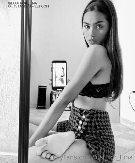 lust for luna star exclusive pictures