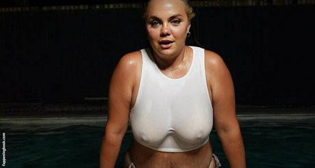 emillie best model img